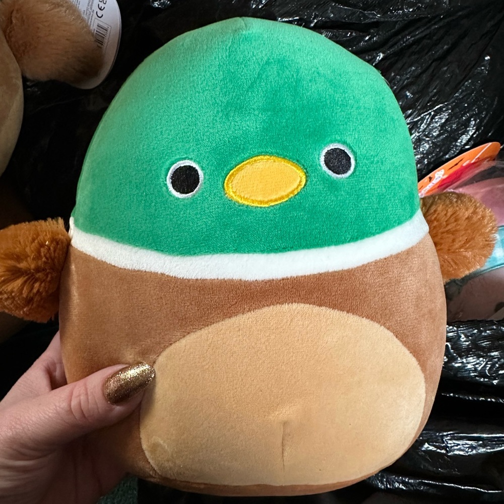 Avery 7.5 inch Squishmallow